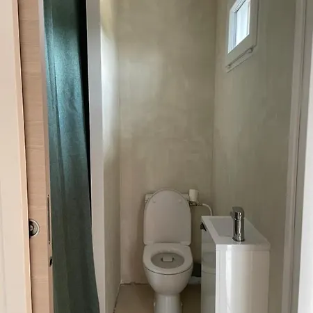 Apartment Lumineux T2 Avec Terrasse Et Jardin *