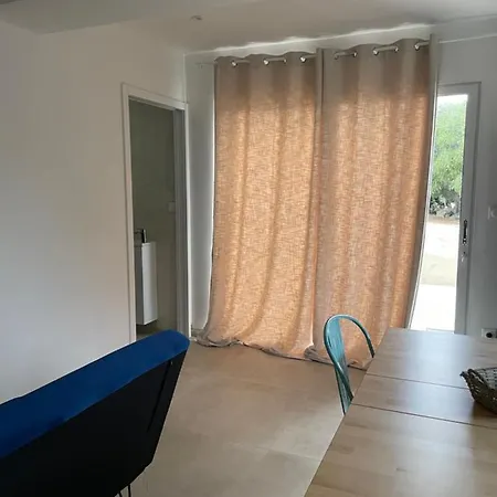 Lumineux T2 Avec Terrasse Et Jardin